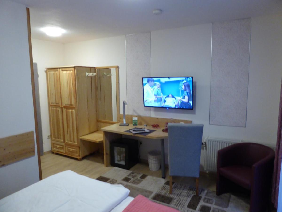 Landhotel Auerose Garni Neu Kosenow Exteriör bild